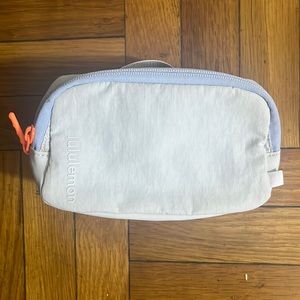 Lululemon Vapor Mini Belt Bag Crossbody Bag women’s sling Bag